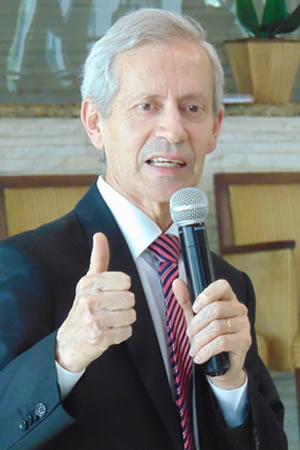 Pr. Dermival Reis (2018)